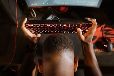 Gaming Alemanha: 5 Perfis que Definem o Rigor Técnico do Mercado