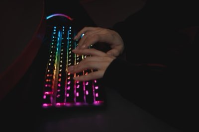 ゲーム分析は2026年標準！技術深掘りが視聴者を惹きつける
