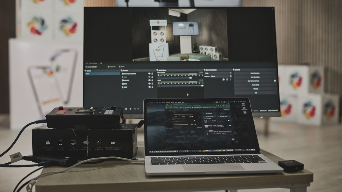 German tech product review setup in minimalist studio