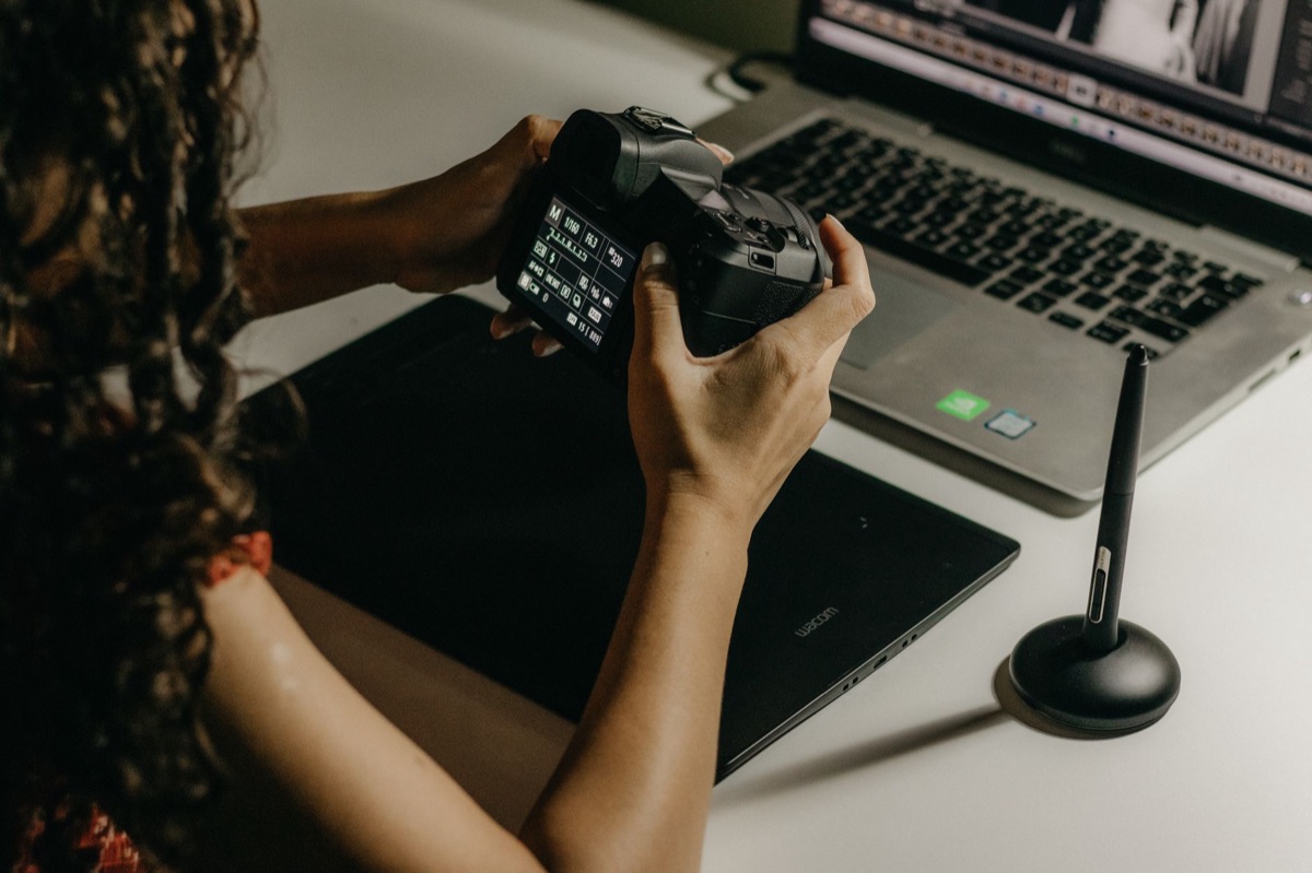 digital camera with laptop