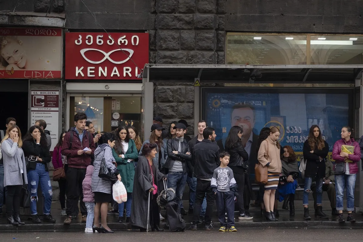 tbilisi, lifestyle, life, georgia, daily, everyday, people, social documentary, documentary, photojournalism, travel, street photography, tbilisi, tbilisi, tbil