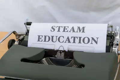Bildung durch Medien: Wie Praxis Wissen schafft